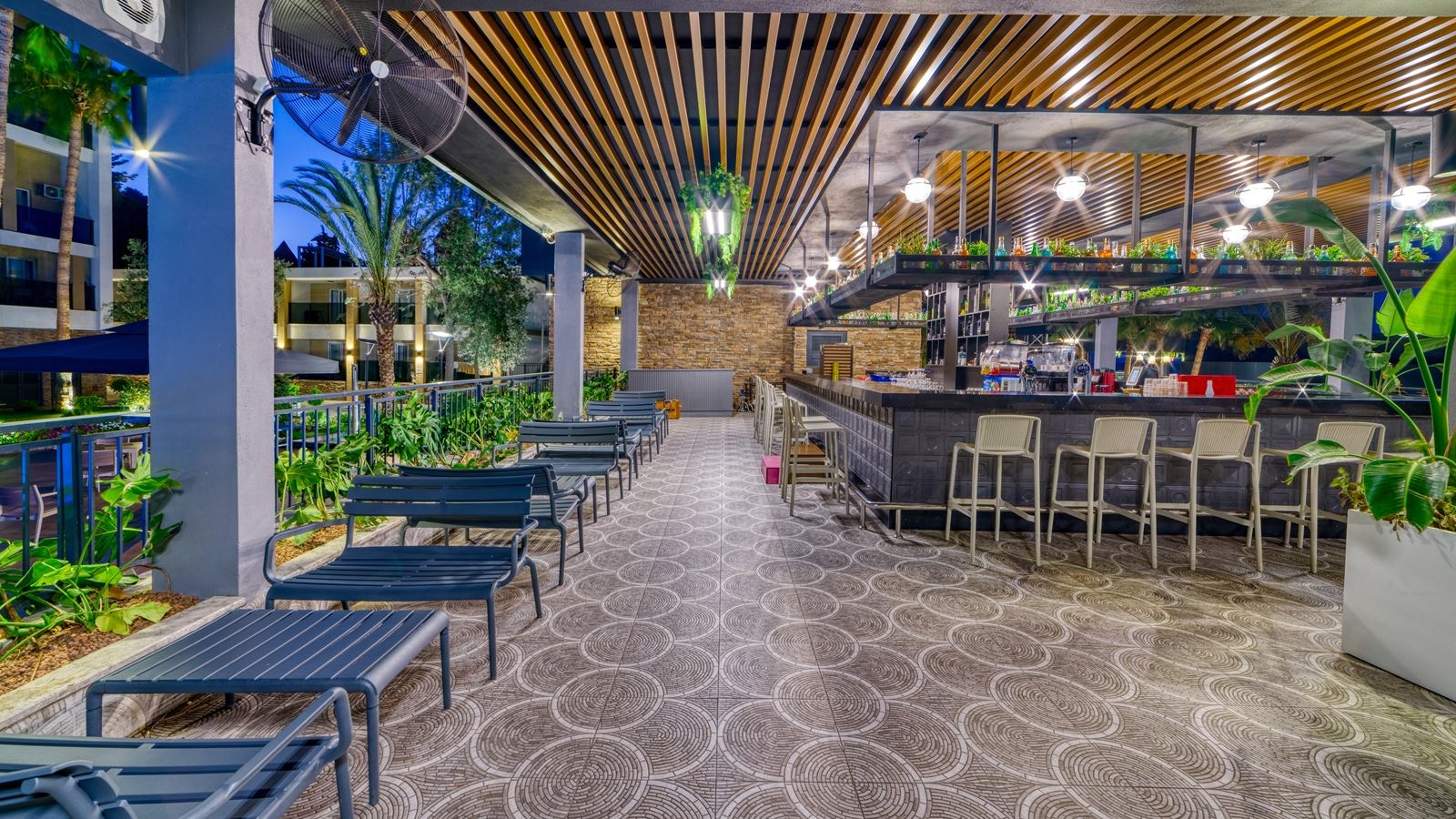 bars-mix-up-coctail-corner