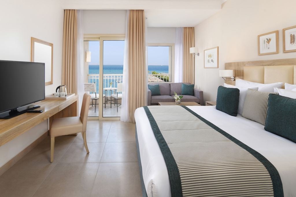 rooms-family-suite-02-bedrooms