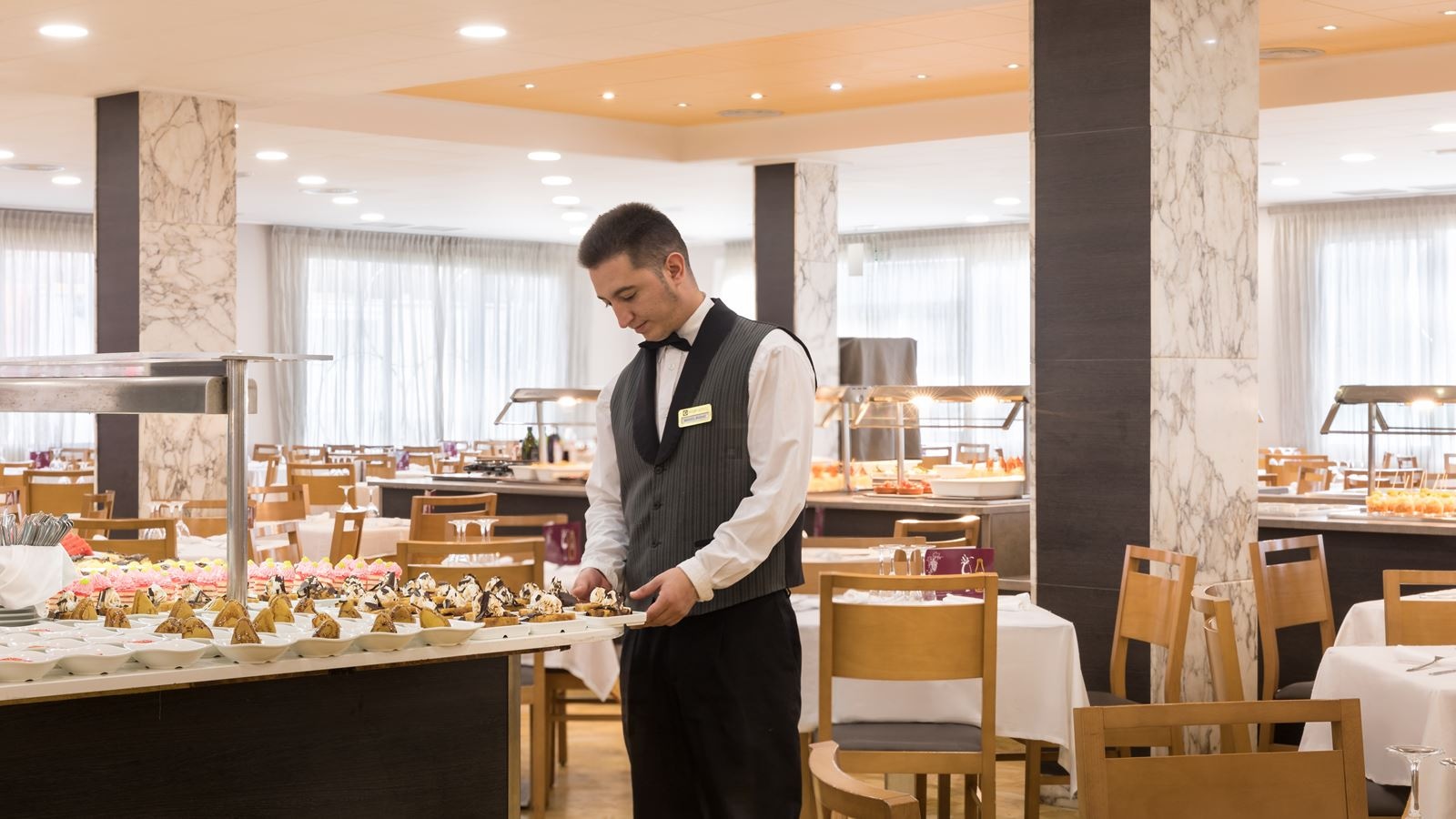 restaurants-main-restaurant