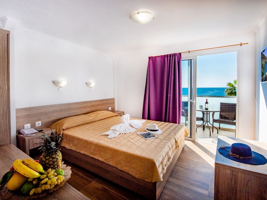 rooms-standard-double-sea-view
