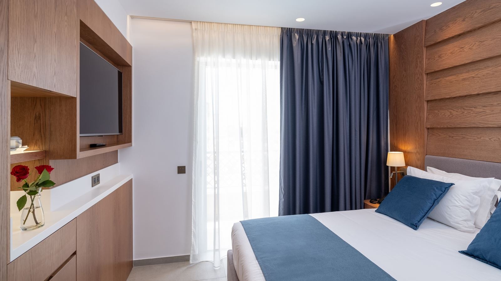 rooms-exclusive-vip-suite-family-2-bedrooms-gardenpool-view